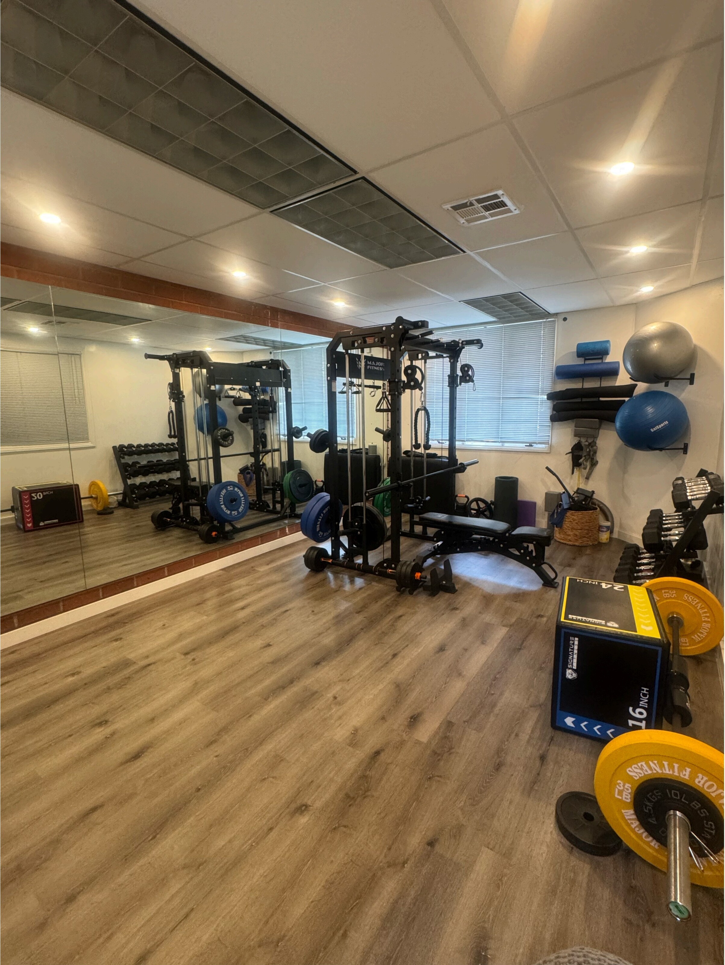 Le Studio Fitness — private rehabilitation gym adjacent to Carlos Chiropractic Care